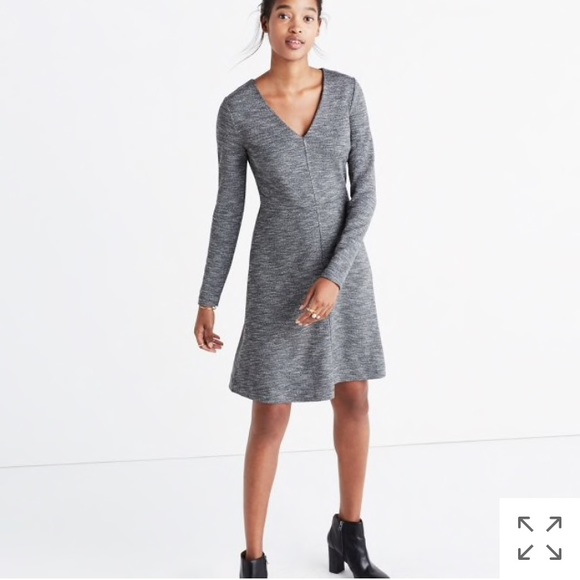Madewell Dresses & Skirts - Madewell bridgewalk v neck dress